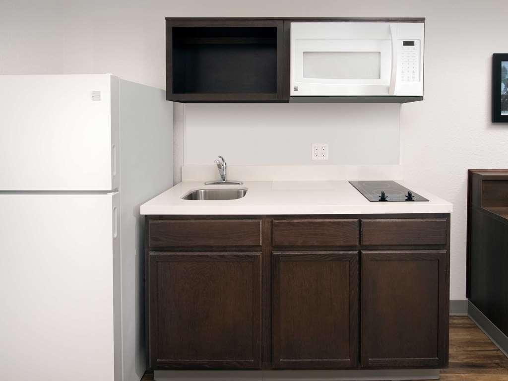 Extended Stay America Select Suites - Charlotte - Northlake Room photo