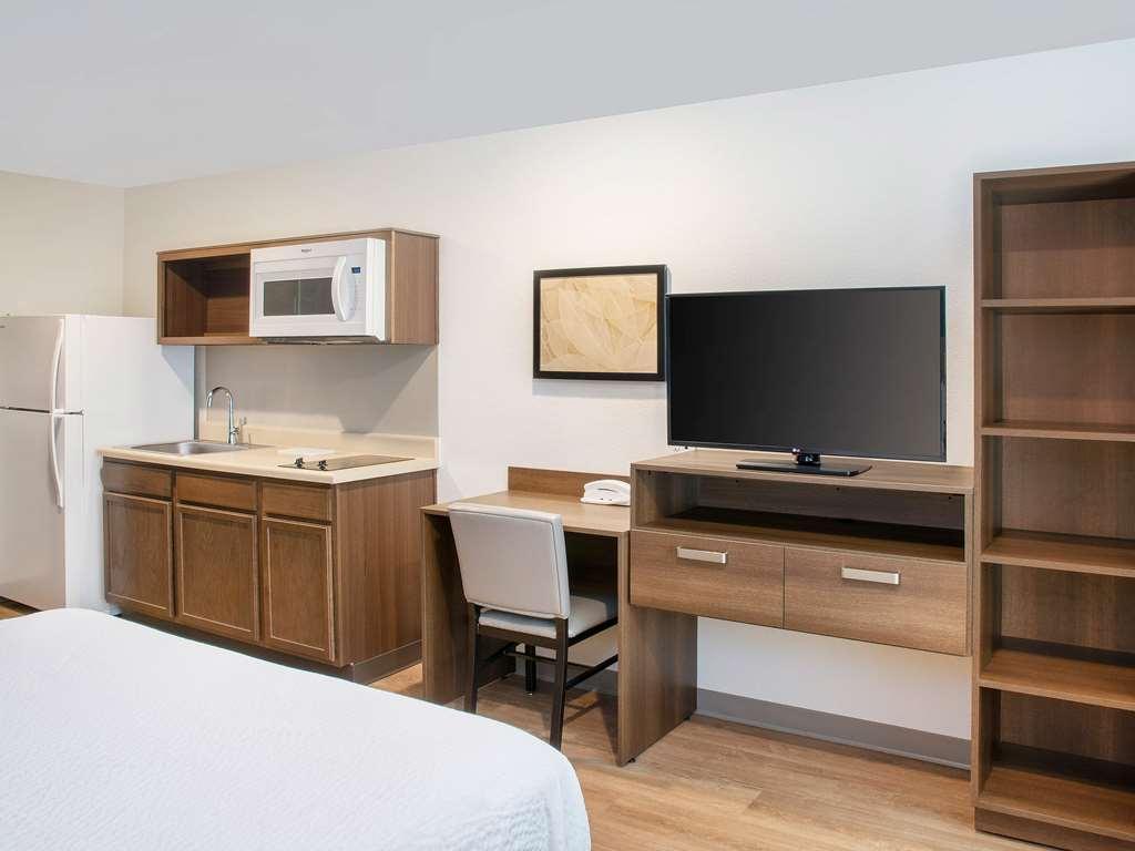 Extended Stay America Select Suites - Charlotte - Northlake Room photo