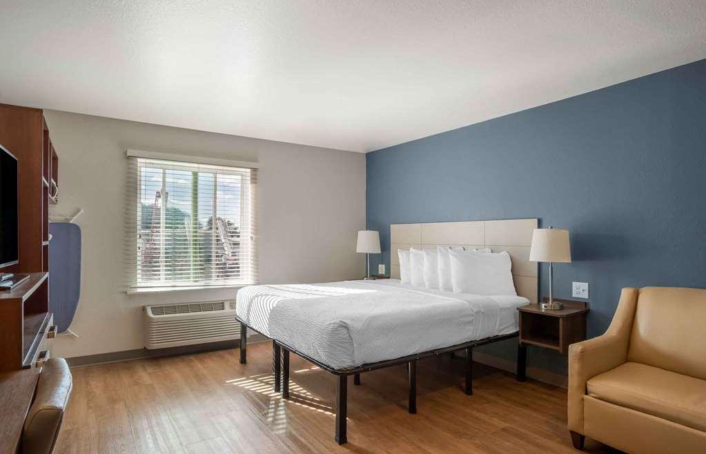 Extended Stay America Select Suites - Charlotte - Northlake Room photo