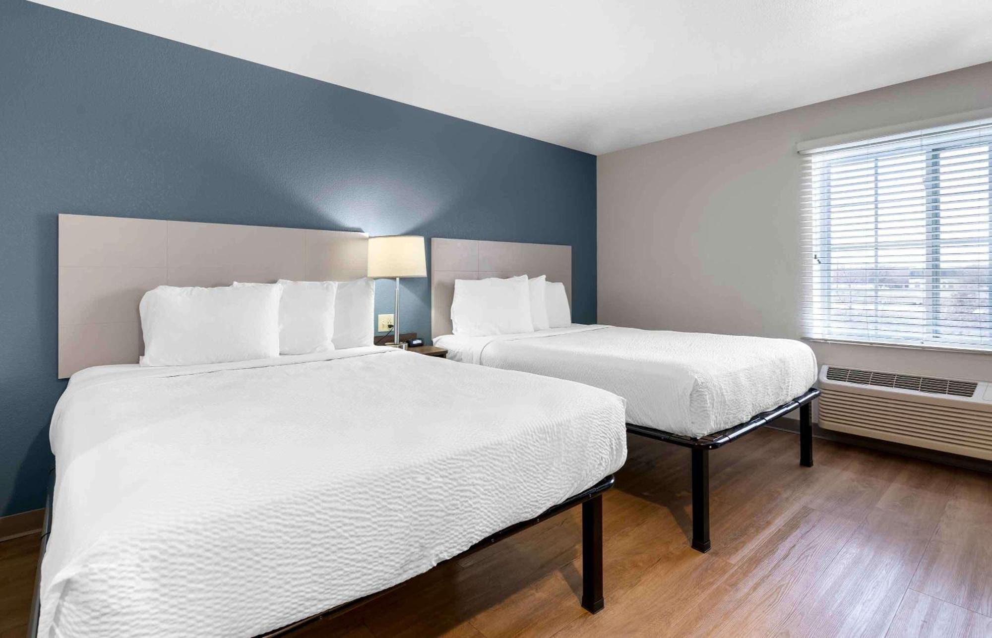Extended Stay America Select Suites - Charlotte - Northlake Exterior photo